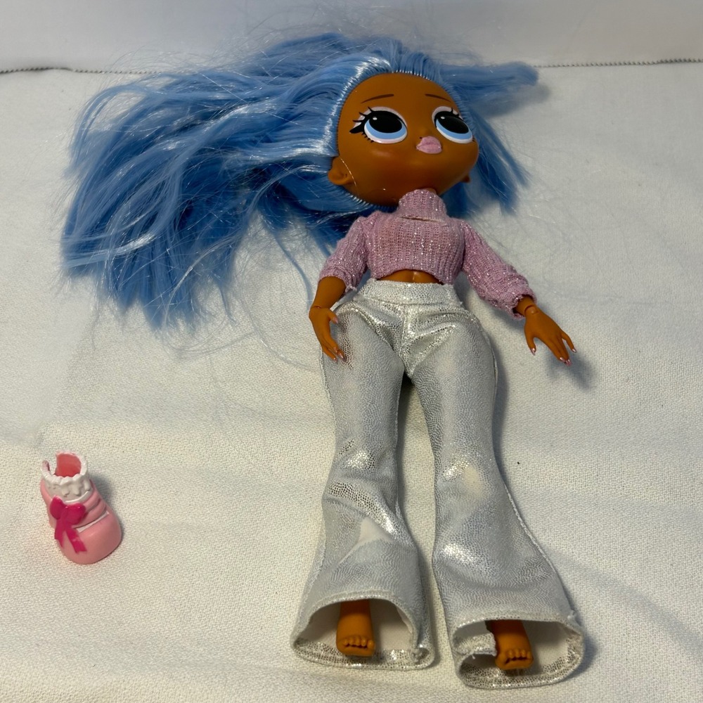 LOL Surprise OMG Fashion Doll Fierce Dollout Queen Blue Hair Silver Outfit‎ - Picture 3 of 3